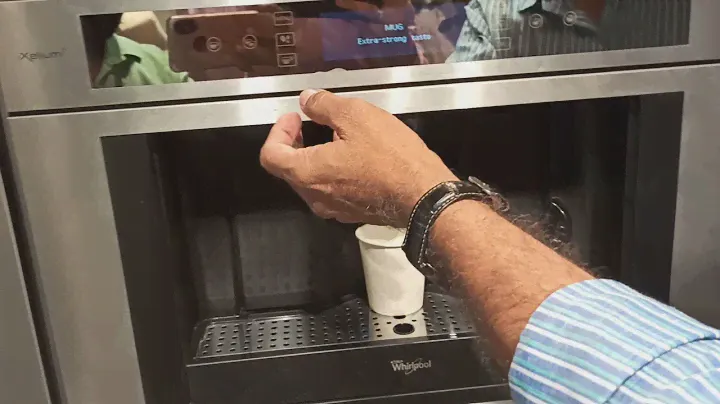 Whirlpool built in coffee machine demo from starting.