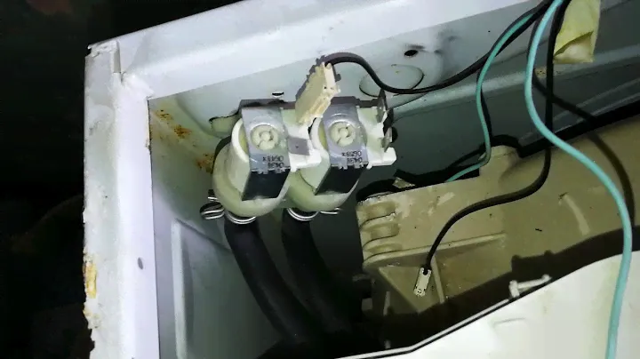 Стиральная машина Whirlpool не заливает воду