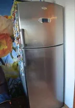Двухкамерный холодильник Whirlpool 6 sense